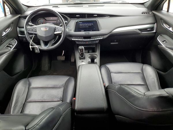 2021 CADILLAC XT4 Premium Luxury