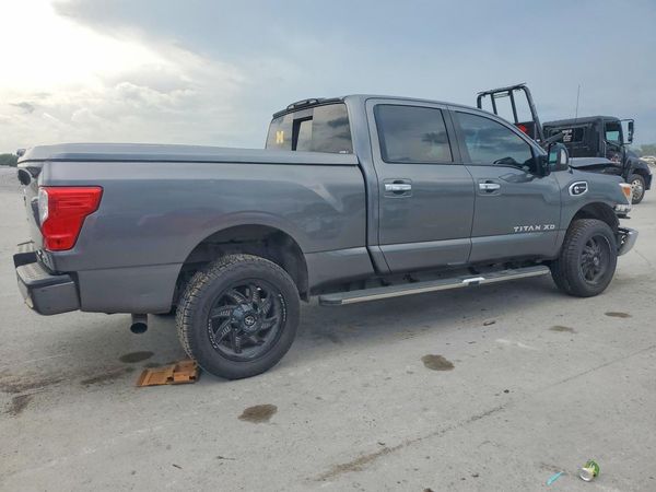 2019 NISSAN TITAN