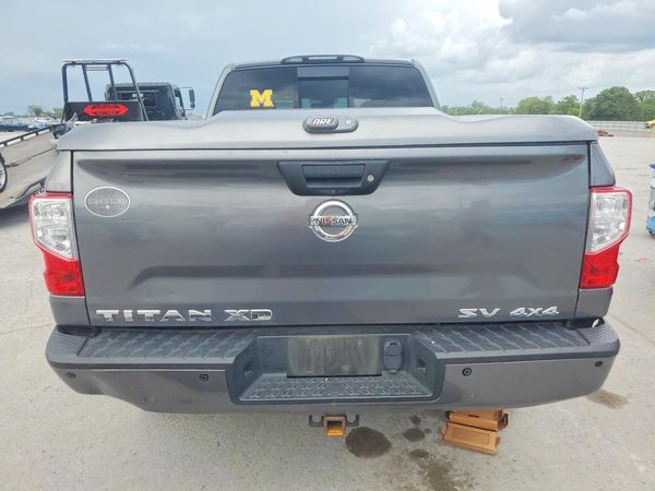 2019 NISSAN TITAN