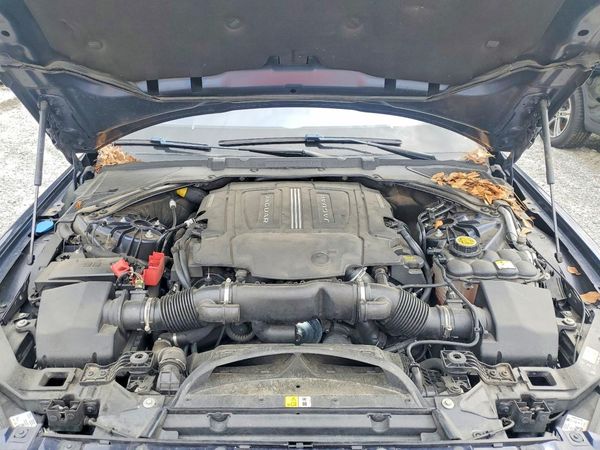 2017 JAGUAR XE