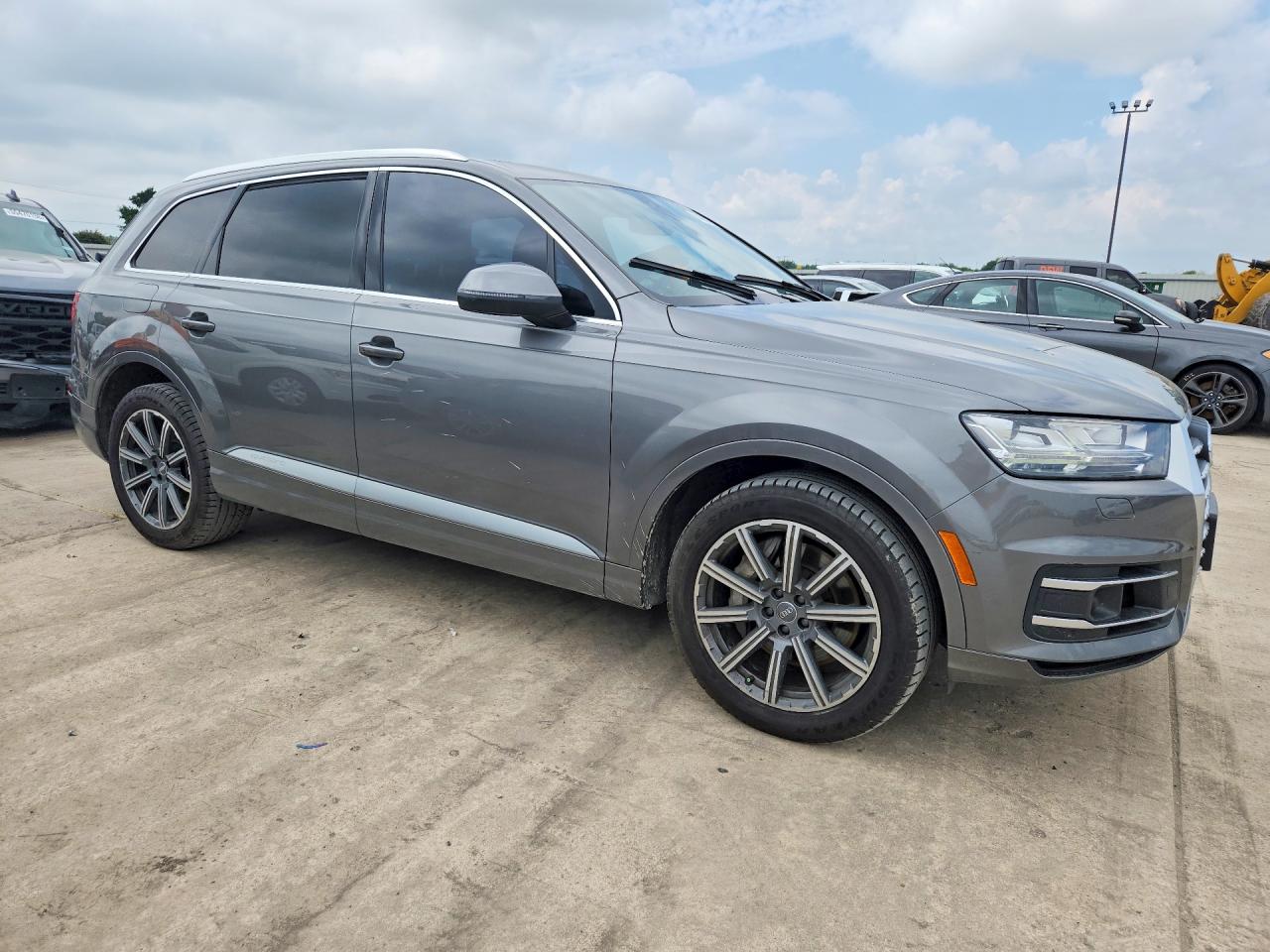 2018 AUDI Q7 quattro Prestige