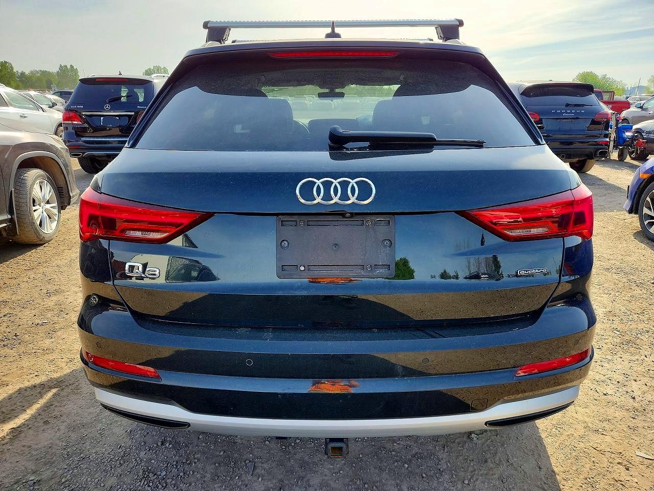 2022 AUDI Q3 quattro Premium