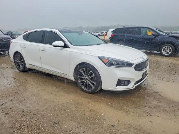 2019 KIA CADENZA