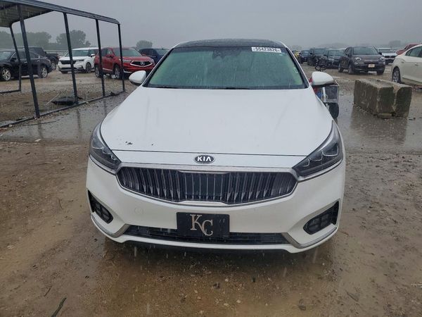 2019 KIA CADENZA