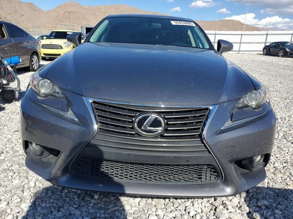 2016 LEXUS IS 200t