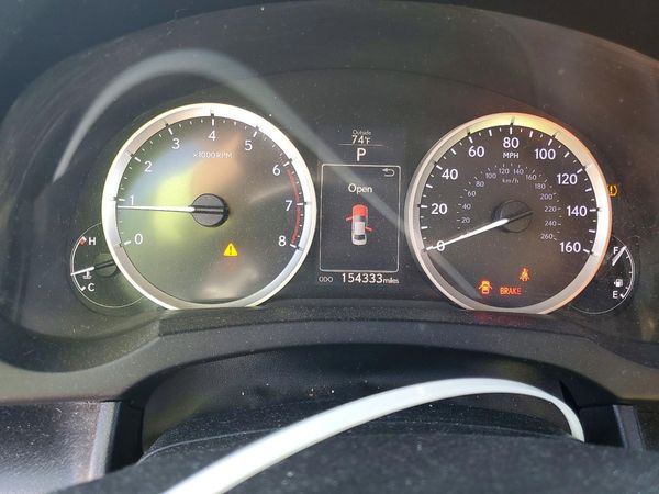 2016 LEXUS IS 200t
