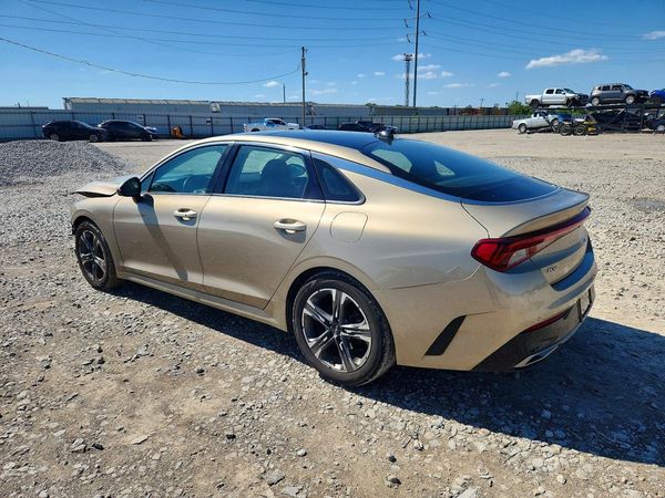2022 KIA K5