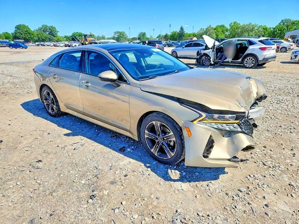 2022 KIA K5