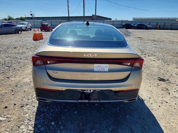 2022 KIA K5