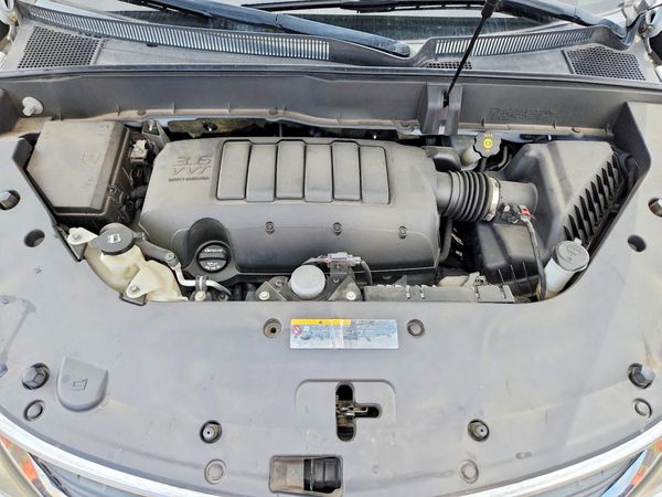 2016 CHEVROLET TRAVERSE LS