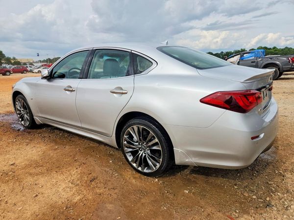 2019 INFINITI Q70