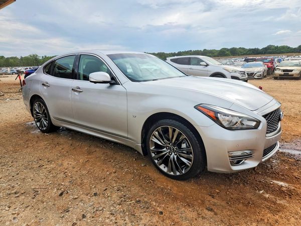 2019 INFINITI Q70