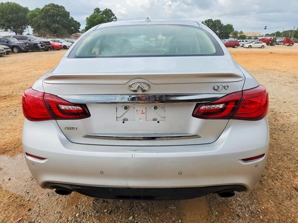 2019 INFINITI Q70