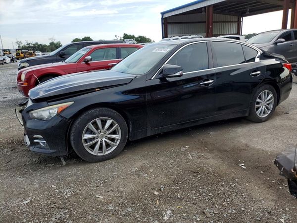 2016 INFINITI Q50
