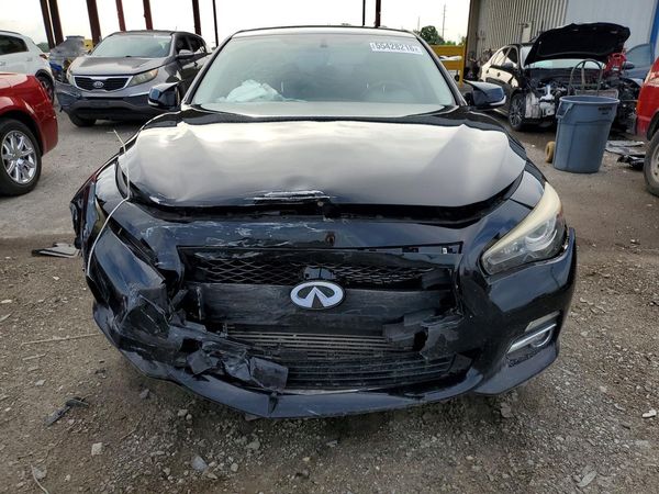 2016 INFINITI Q50
