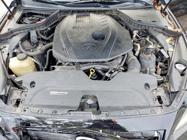 2016 INFINITI Q50