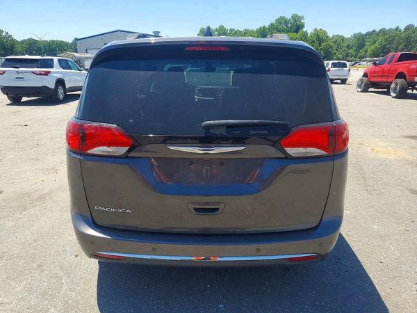 2020 CHRYSLER PACIFICA Touring L Plus