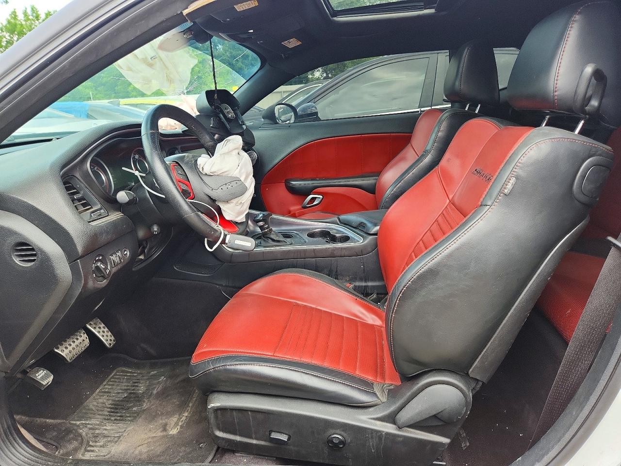 2016 DODGE CHALLENGER SXT Plus