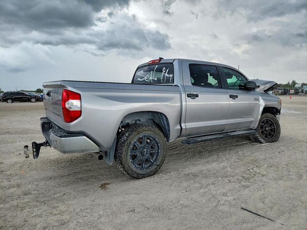 2020 TOYOTA TUNDRA SR5 Grade