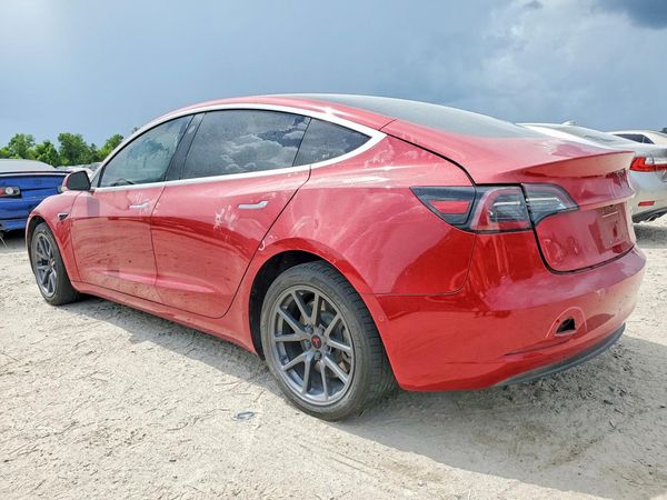 2018 TESLA MODEL 3
