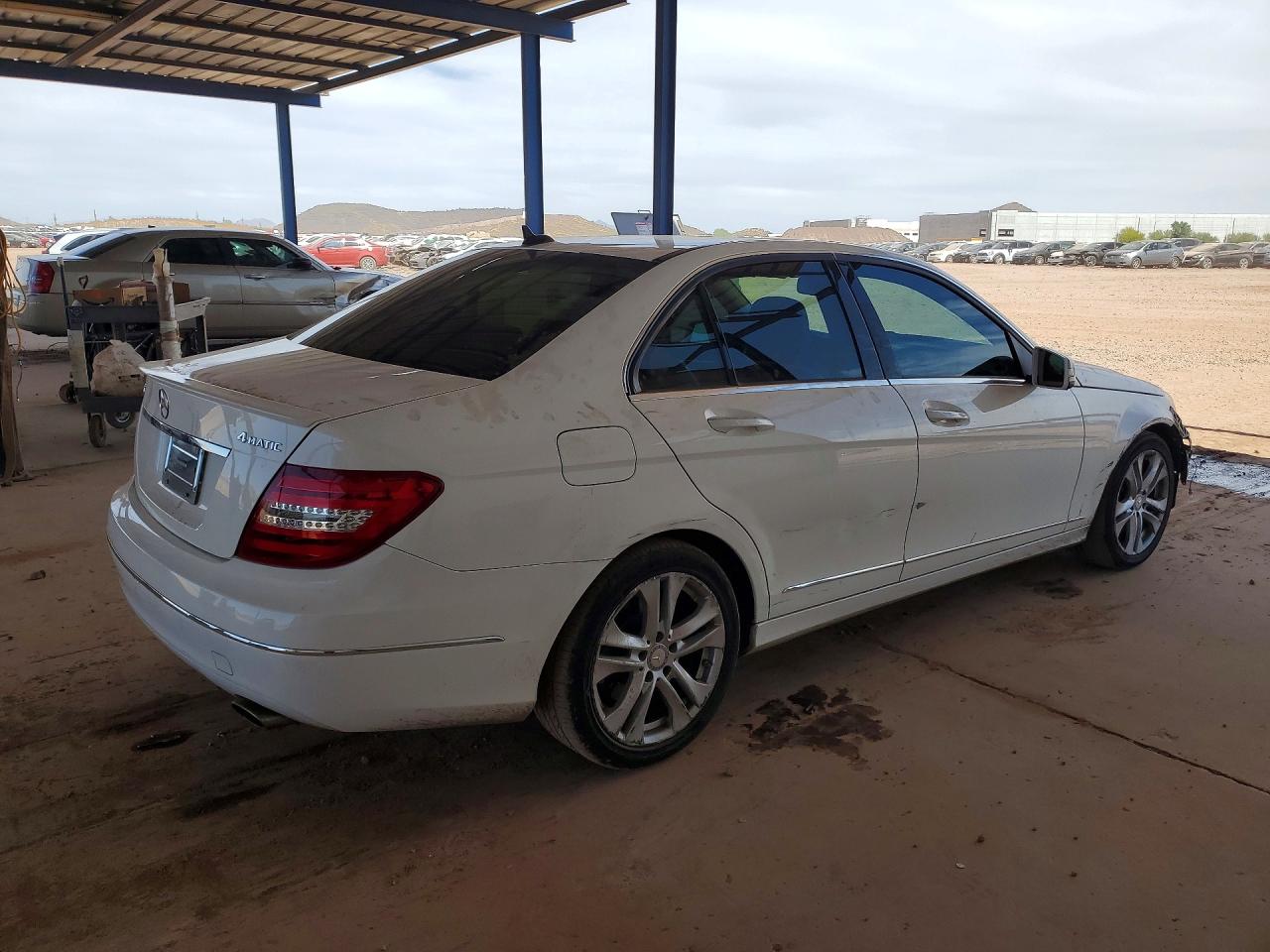 2014 MERCEDES-BENZ C C300 4 MATIC