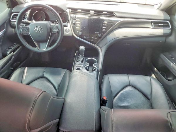 2018 TOYOTA CAMRY