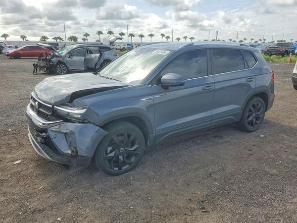 2022 VOLKSWAGEN TAOS