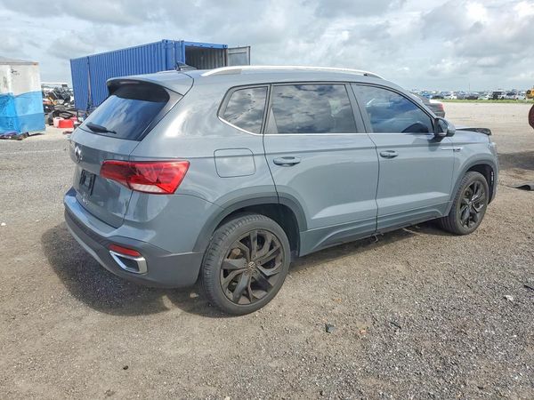 2022 VOLKSWAGEN TAOS SE