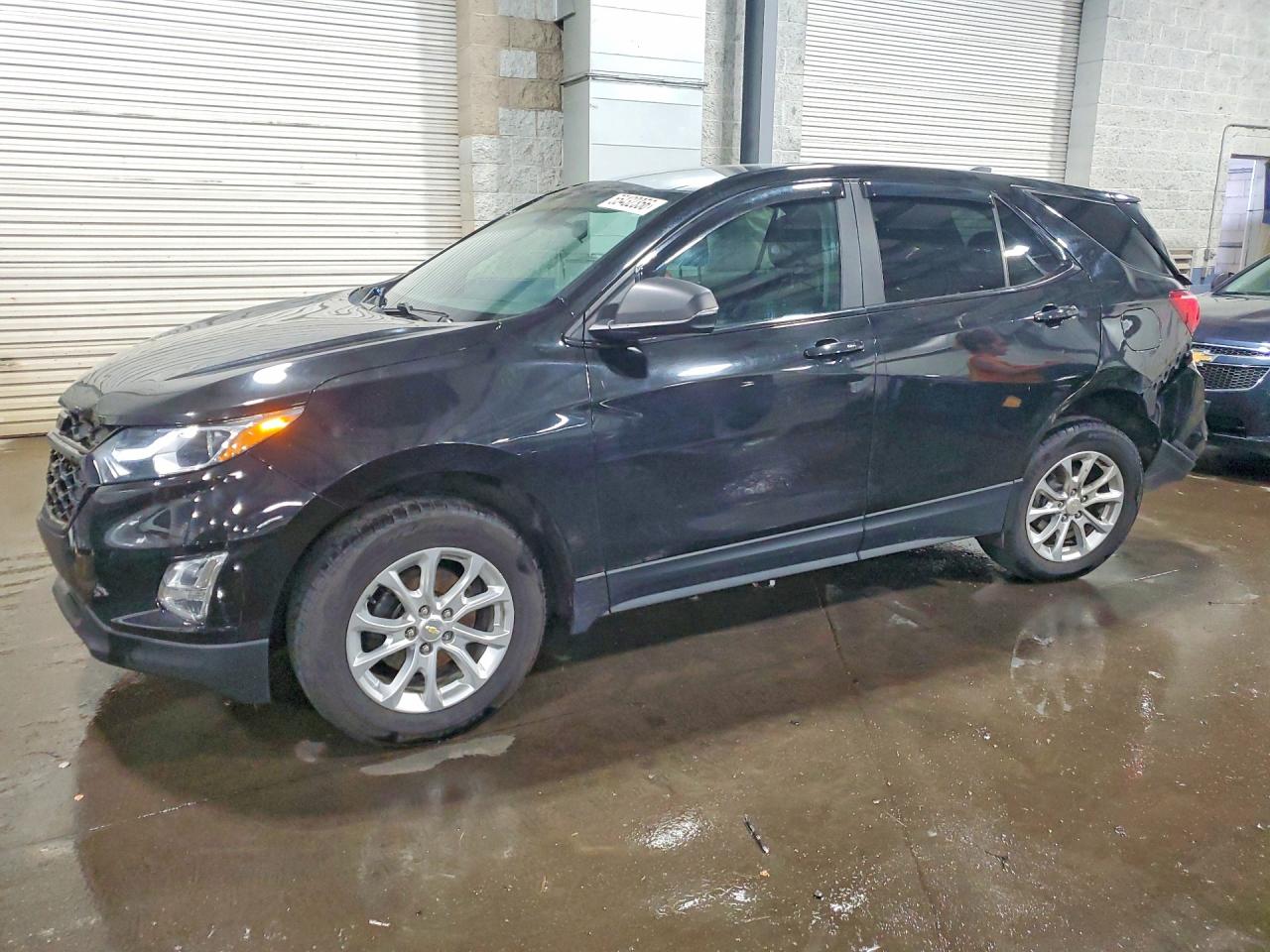 2021 CHEVROLET EQUINOX LT (1LT) — Front 3/4
