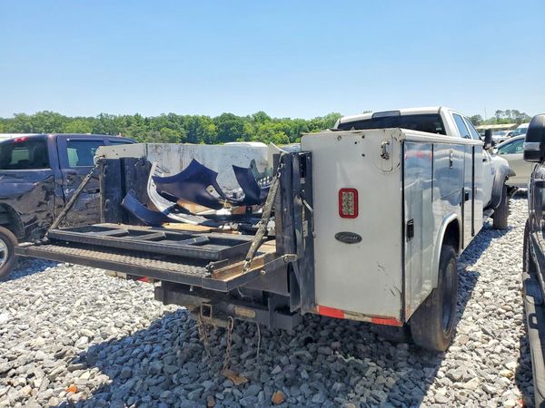2018 RAM 4500 CREW CAB CHASSIS