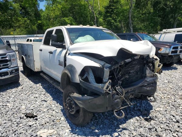 2018 RAM 4500 CREW CAB CHASSIS