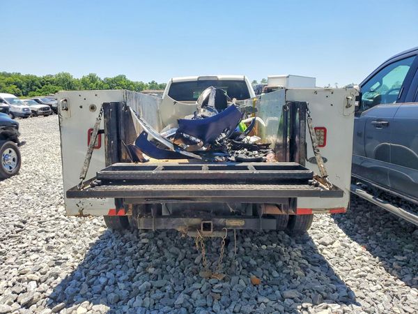 2018 RAM 4500 CREW CAB CHASSIS