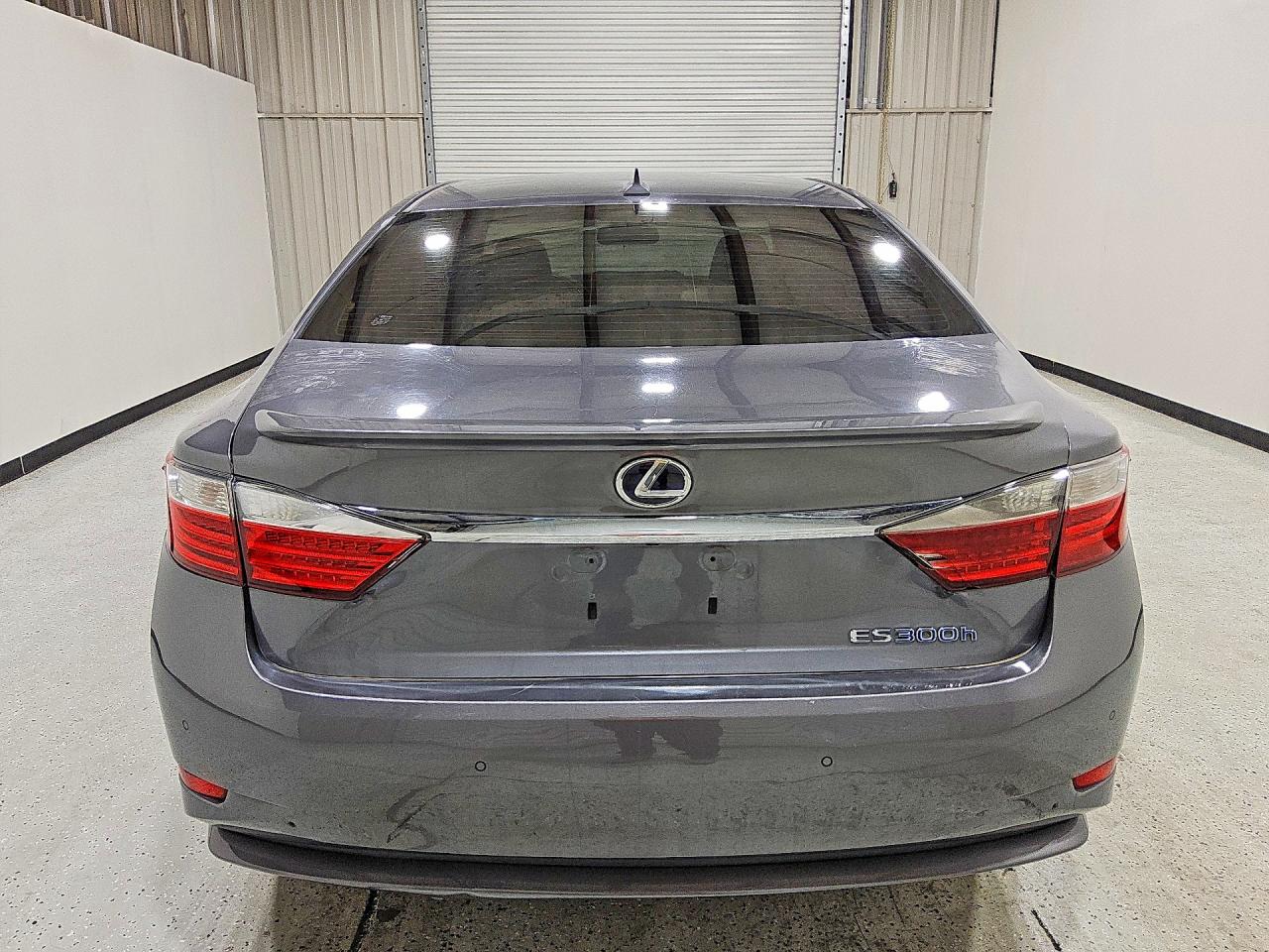 2013 LEXUS ES 300h