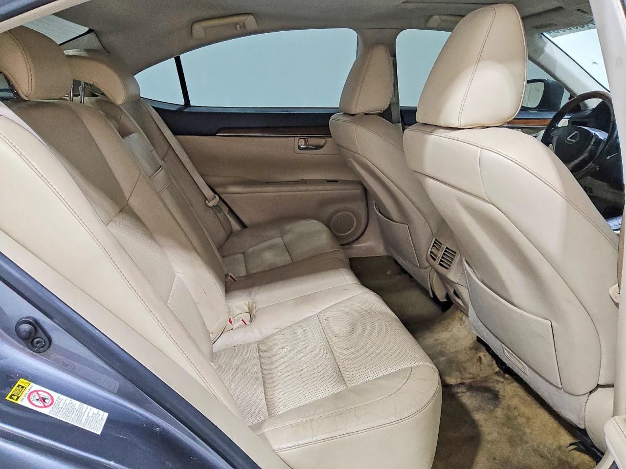2013 LEXUS ES 300h