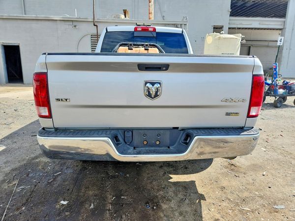 2015 RAM 1500 SLT