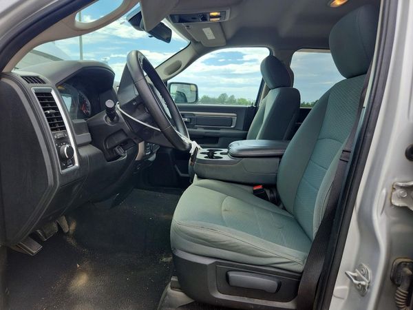 2015 RAM 1500 SLT