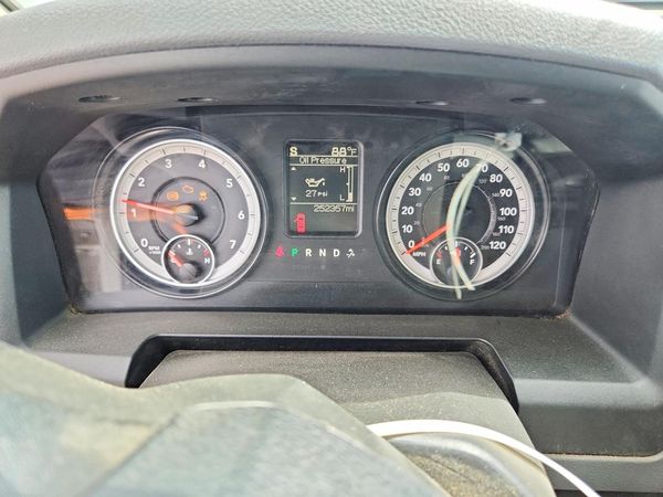 2015 RAM 1500 SLT