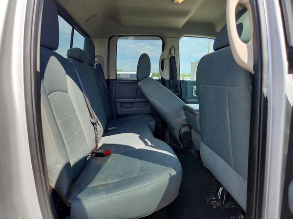 2015 RAM 1500 SLT