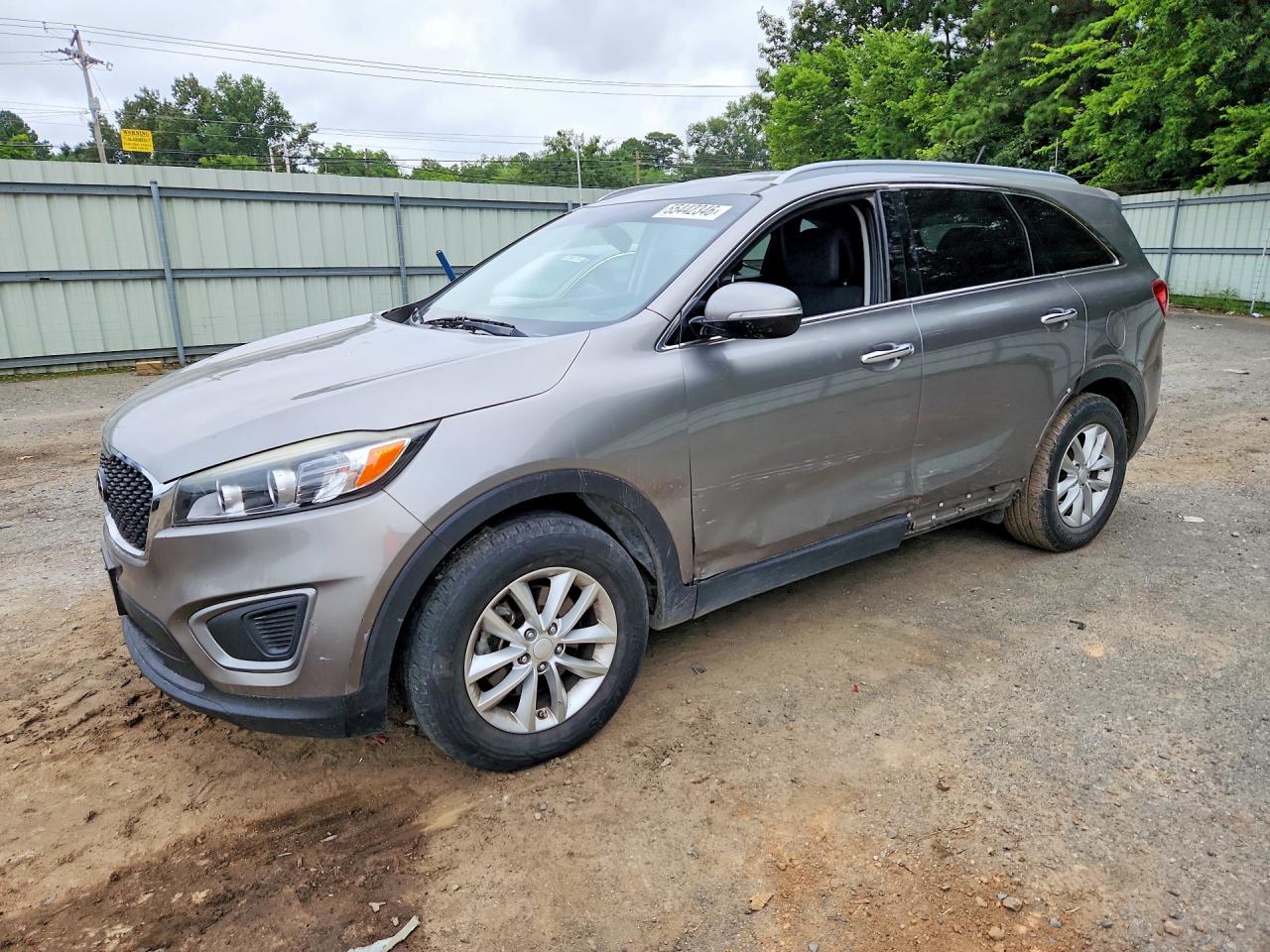 2016 KIA SORENTO L / LX