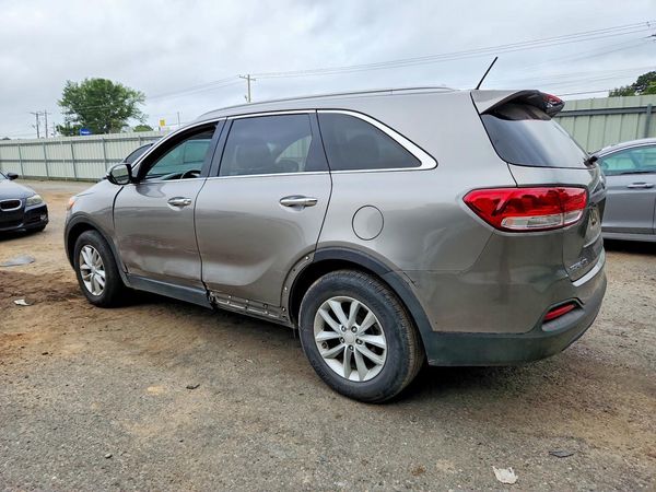 2016 KIA SORENTO L / LX