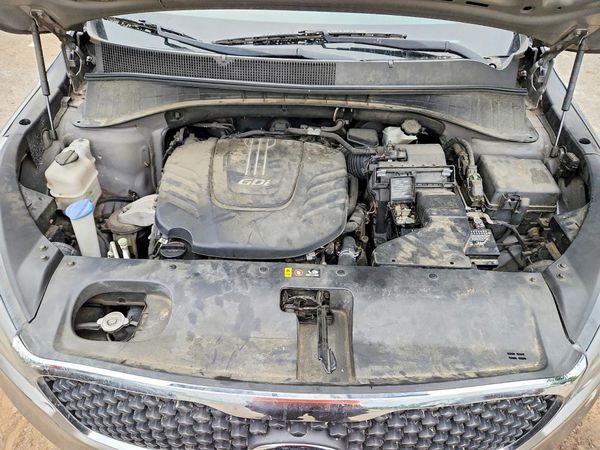2016 KIA SORENTO L / LX