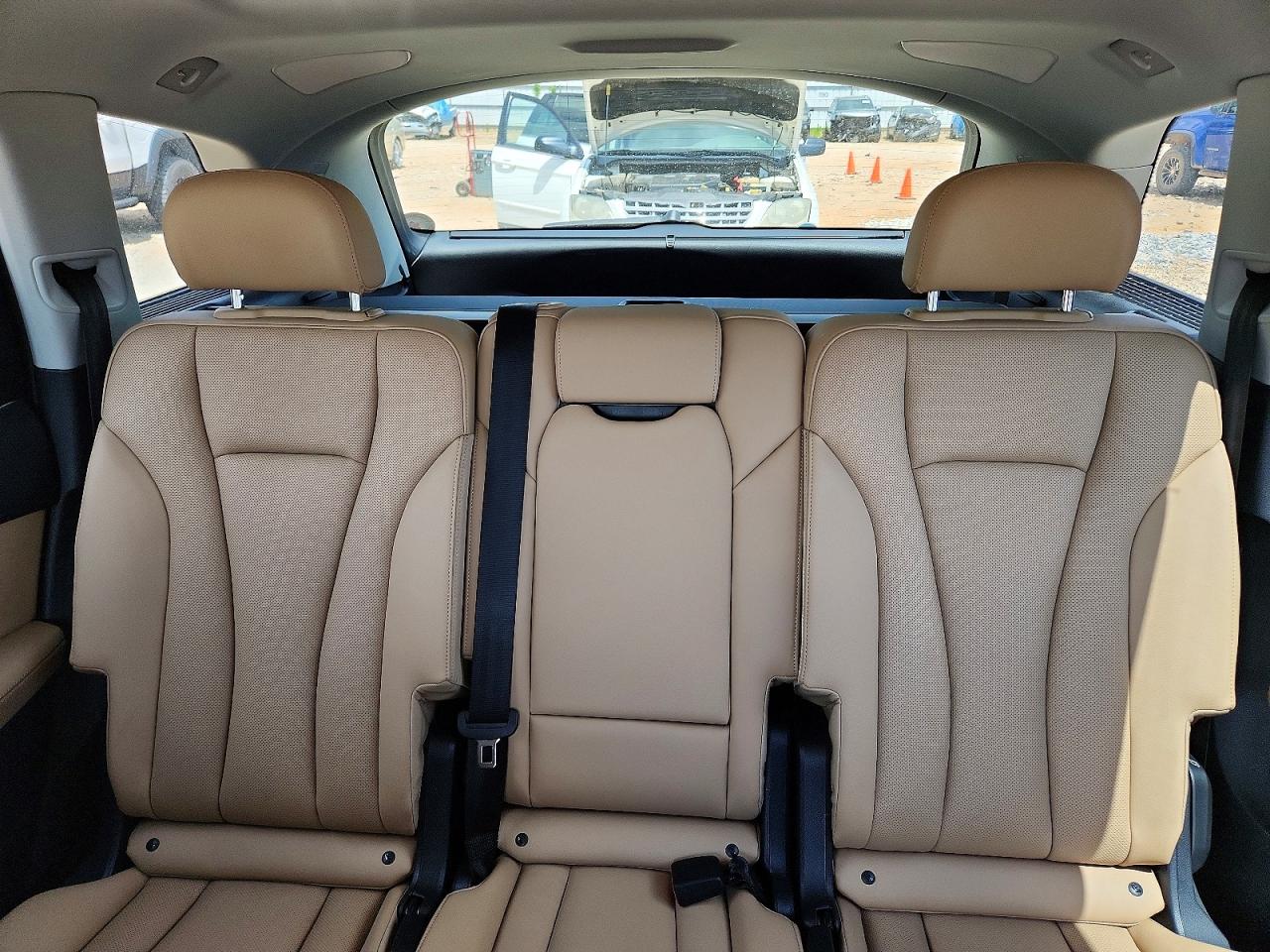 2024 AUDI Q7 quattro Premium Plus