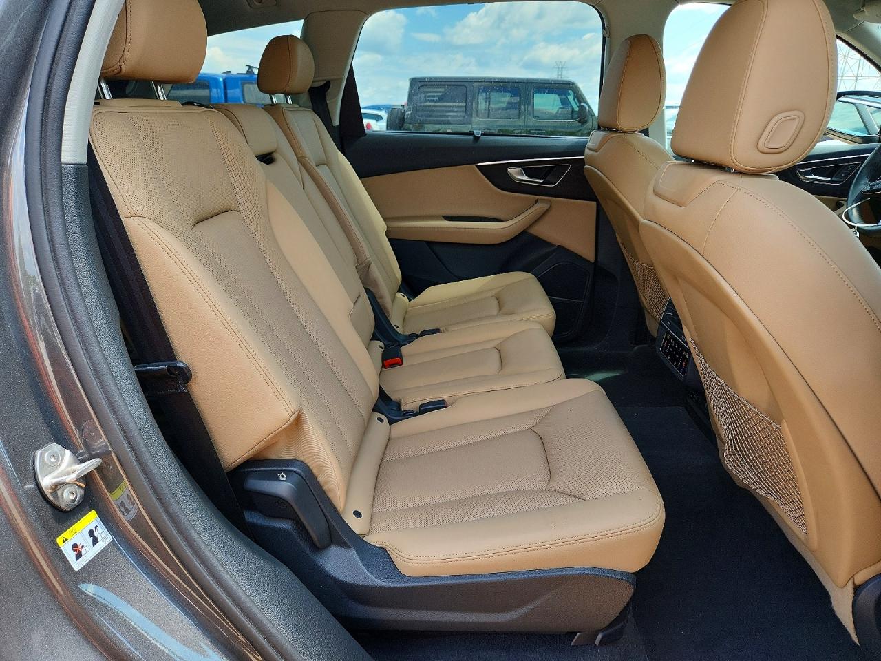 2024 AUDI Q7 quattro Premium Plus