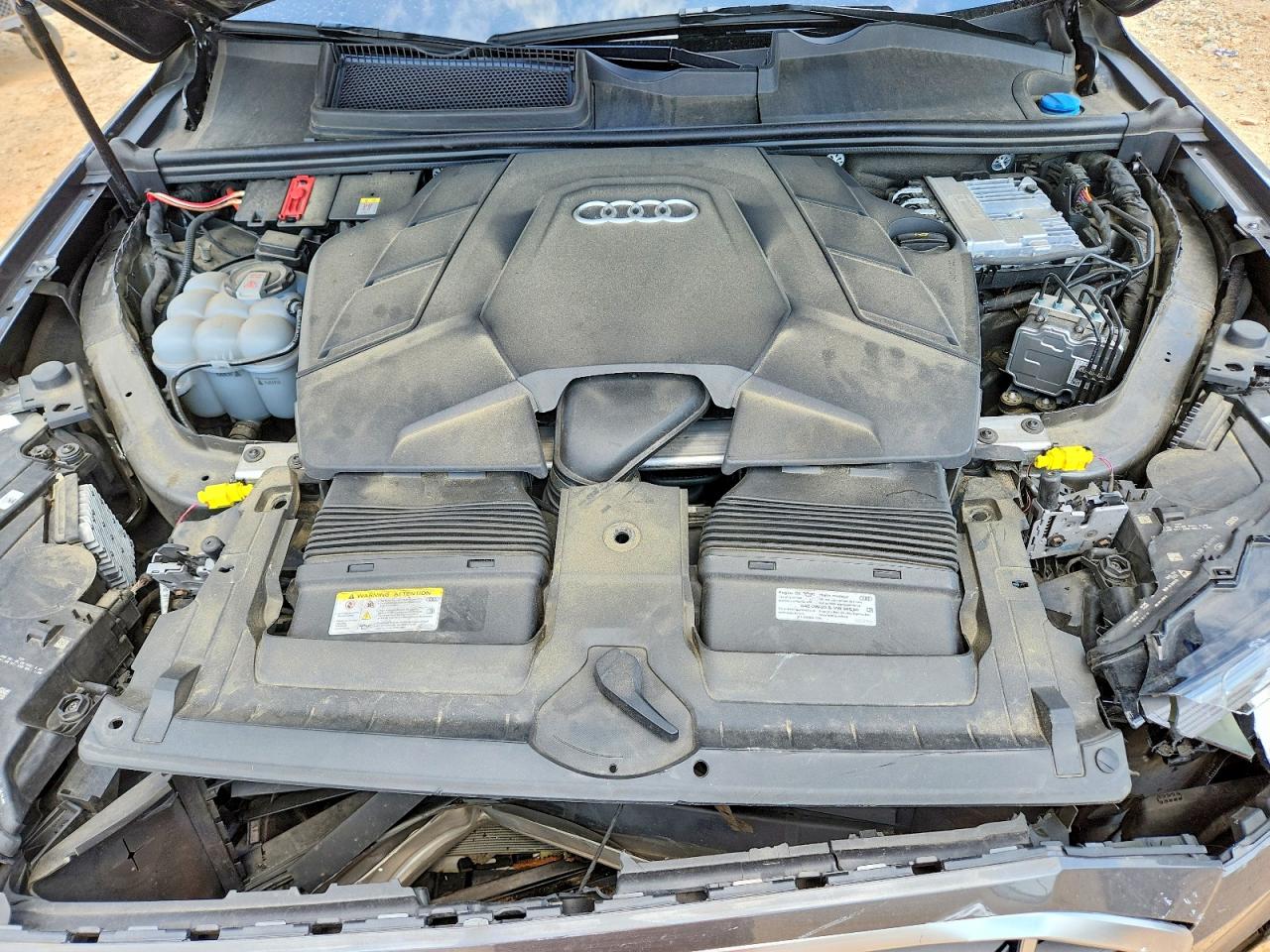 2024 AUDI Q7 quattro Premium Plus