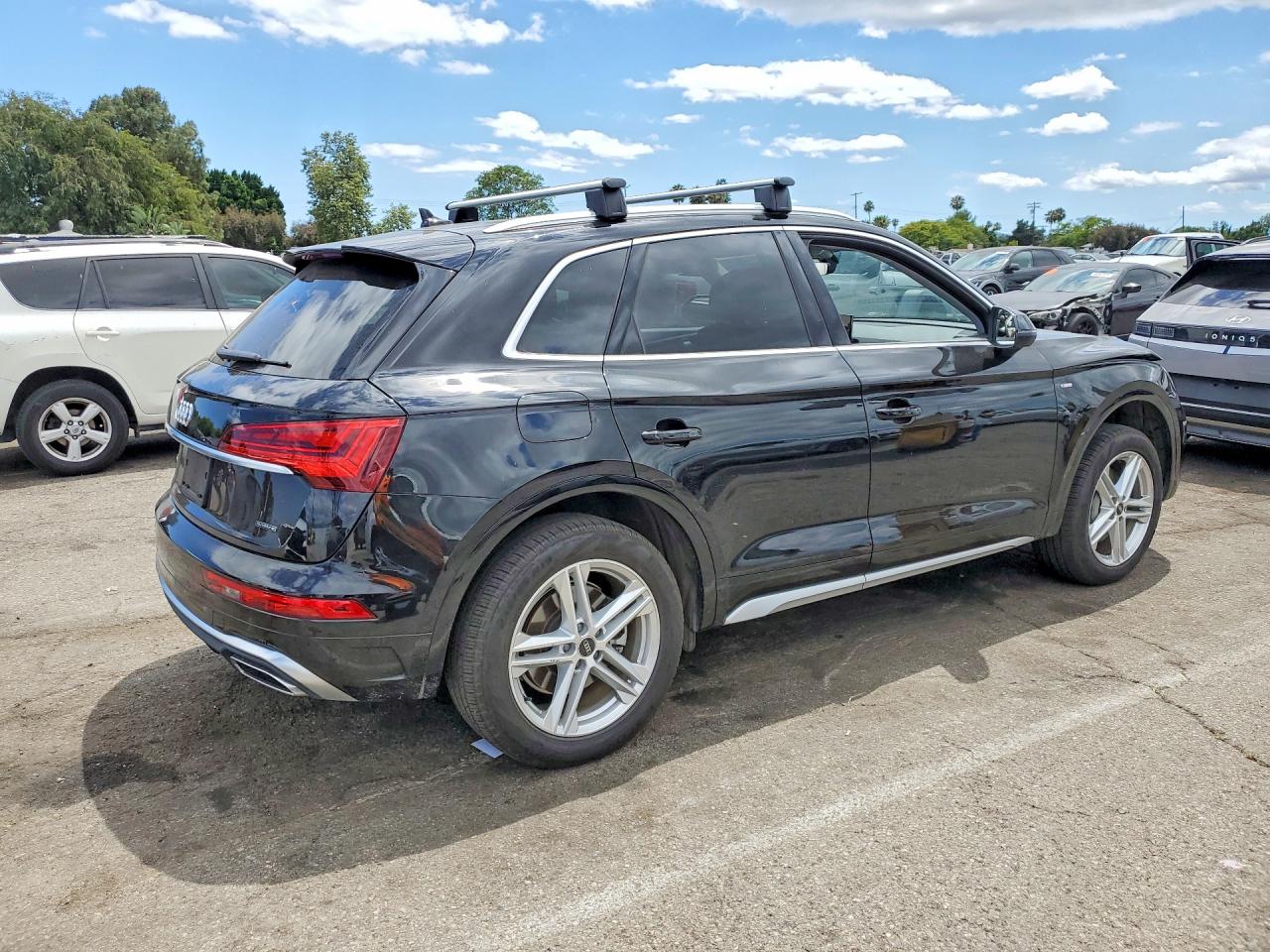 2024 AUDI Q5 E S Line quattro Premium