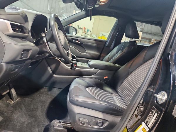 2022 TOYOTA HIGHLANDER XSE