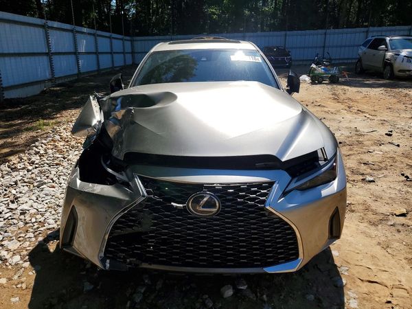 2021 LEXUS IS 300 Comfort