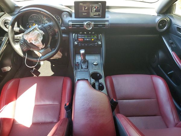 2021 LEXUS IS 300 Comfort