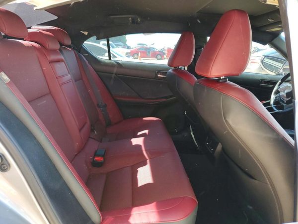 2021 LEXUS IS 300 Comfort