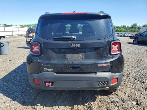 2018 JEEP RENEGADE TRAILHAWK 4X4
